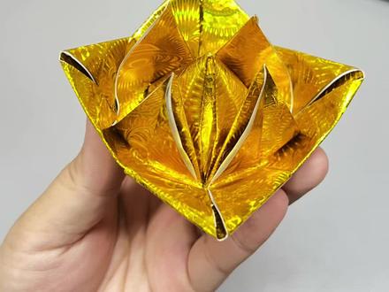 @臻祥传统手工折纸
莲花宝折法
#折纸教程 #叠元宝