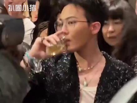 #权志龙短发眼镜造型 GD重回颜值巅峰