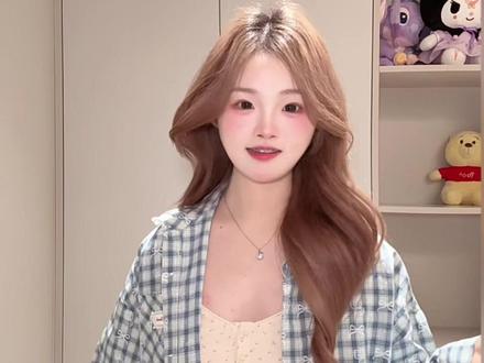 开玩笑 我纯天然的好不好~ #小芋头摇 #甜甜的手势舞 #手势舞教程 #一学就会系列 #随变一拍都很夯