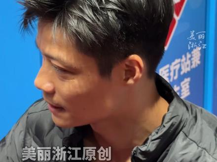 #苏炳添回应脱鞋与观众道别 脱鞋就代表挂靴了,21年的体育生涯一眨眼就过去了。(记者:屠晨潇)#2025全运会 #媒体精选计划