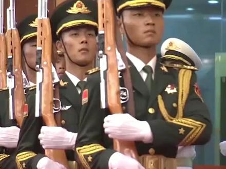 八一勋章获得者:90后排雷英雄杜富国,如今享受什么待遇? #杜富国 #英雄 #排雷英雄杜富国