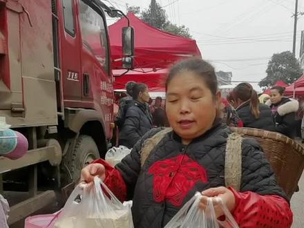 贵州人最喜欢吃的豆腐圆子,今天教大家做一下,天气冷了大家多穿点孩子们#美食趣胃计划 #冬天