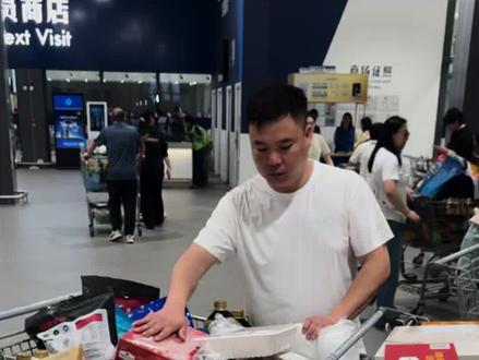 济南山姆开业第一天全济南人都来了,排队三小时才进来,第一次逛山姆攻略,结尾有必选清单!#济南山姆 #山姆会员店 #章丘胖东来代购 #章丘山姆代购 #章丘同城