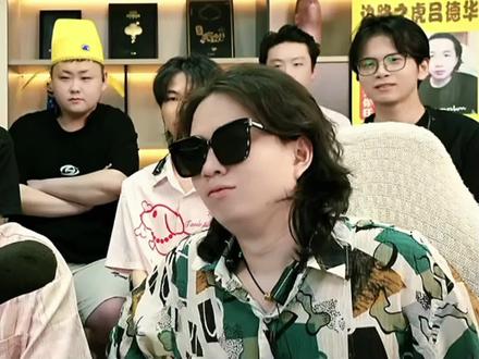 吕德华抖音直播首秀一秒10w+ 吕德华抖音直播首秀一秒10万加!!不愧是我们华哥~@吕德华 #吕德华来抖音直播了 #吕德华抖音直播首秀
