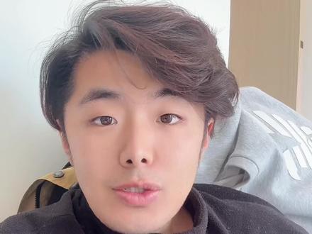 中国足球还得靠大连人 14岁小将李昊炎加盟巴萨拉玛西亚青训营,虽然是皇马球迷,但不得不承认巴萨拉玛西亚青训营就是世界第一,虽然说大家对董路褒贬不一,但我觉得为中国足球做出贡献就是好事,包括一直默默付出的恒大 鲁能 浙江 根宝 东北路等青训基地及机构,希望我们能再度打进世界杯#vlog十亿流量扶持计划 #中国足球 #巴萨 #足球
