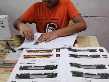 和谐号5型内燃机车,绘画指导。