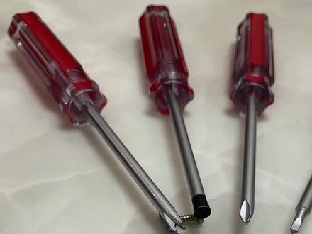 拆卸公牛视贝子弹头插座转换器飞利浦电器小家电的异型螺丝的螺丝刀起子改锥三角型U型Y型内十字型三叉型#五金工具 #生活好帮手 #好工具 #自家工厂生产 @DOU+小助手
