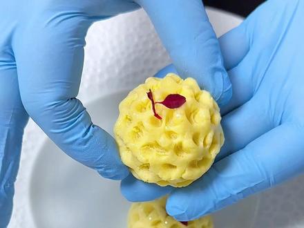 颜值控甜点,不花点心思做,谁敢拿出来配茶吃,强烈推荐大家试一下。。。#美食分享 #纯手工制作美食 #酥皮点心 @DOU+上热门 @DOU+小助手