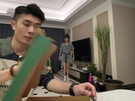 两眼一黑又一黑 大脑一白又一白#情侣日常 #高吃商女友 #毛石的情侣异常