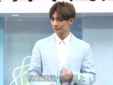 收完17年粉丝礼物转头就不认她了!直接拉黑任她被人羞辱 #炎亚纶 #cp #塌房 #粉丝