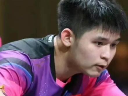 国乒17岁小将飙升400位,成乒坛进步最快之人,王楚钦位居第9。#王楚钦 #国乒 #乒乓球 #体育精神 #林诗栋 @抖音小助手