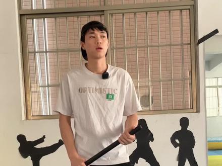 短棍街头实战教学
#功夫 #格斗 #短棍
@抖音小助手