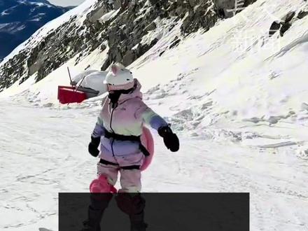 来自奥运冠军的体育天赋!#全红婵 学滑雪两三天,就从踉跄学步到丝滑换刃,网友:优秀不是偶然 ,天赋+努力谁都拦不住。#优秀