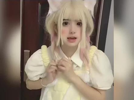 #网红安妮退网 #安妮妈妈回应女儿是因为钱离家出走 #娱乐评论大赏
到底什么情况啊..