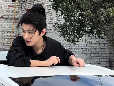 谁把我男神抠鼻子的发出去了!!#徐振轩 #周槐 #碧血蝉