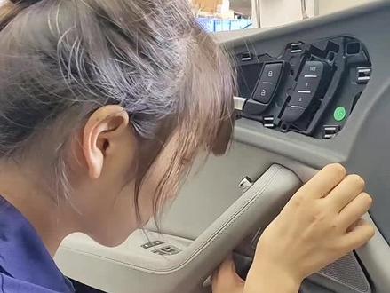 就做一阵风吧 有温柔也有英勇#奥迪 #玻璃升降开关 #修车日常