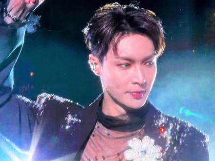 大花轿爆改劲舞曲 太会跳了你
#张艺兴 #染色体家族演唱会 #跨年 #大花轿 #balance