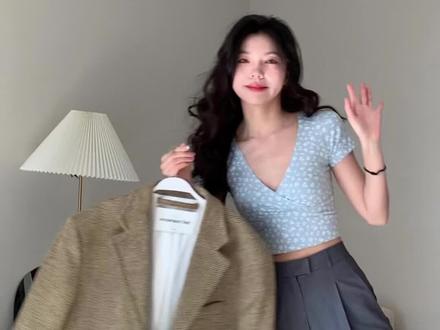 棕色西装这么百搭,一周都不用换衣服啦~