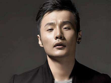 李荣浩终于不忍了!本来就“烦”《李白》!单依纯一唱更烦了#李荣浩 #单依纯 #娱乐评论大赏