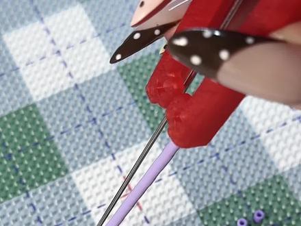 属于拼豆人的镂空美学
菱形编织感拼豆yc&图纸都是:@吉鸟(不停拼豆版
小波点灵感来源&波点yc:@小猫饼饼
波点镂空式灵感来源:@冬连绵
#拼豆