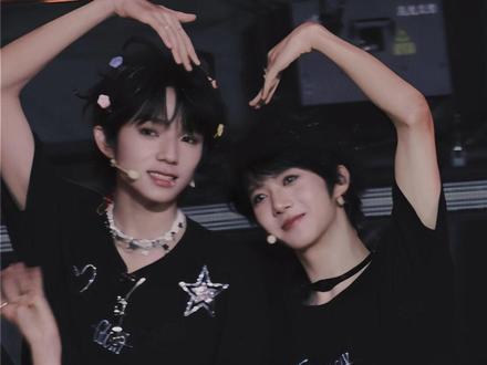 好期待王橹杰张函瑞合作《Lovely》 完全是闺蜜组的神级合作舞台啊!
#王橹杰 #张函瑞 #橹瑞 #lovely #荣耀之战