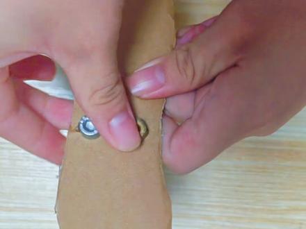 #儿童手工 #生物 八年级生物——制作骨关节肌肉模型