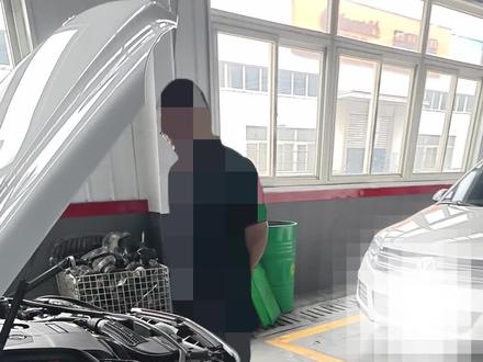 奔驰曲轴箱通风电磁阀隐形通病 及时检查及时维修 避免出现损损失扩大#奔驰 #奔驰维修 #奔驰通病