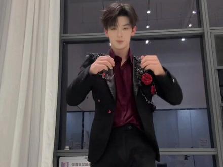 我也来试一试呢#张涵瑞 #张函瑞进行曲舞蹈挑战