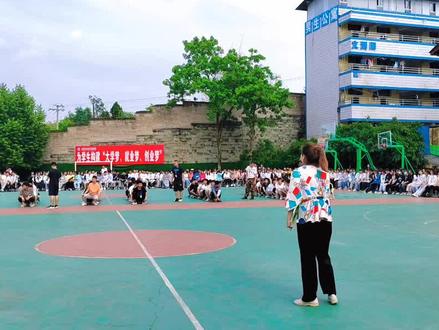 #资中电子工程学校 #记录校园生活 #游戏 ,这个游戏,感觉如何?#校园生活 #可爱的孩子们棒棒哒
