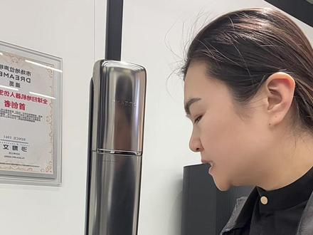 追觅T60 Ultra 日常清洁保养/超简版
做这4步,机子不堵不臭超省心✨
1. 清空尘杯,冲洗滤网彻底晾干装回
2. 取下滚刷+边刷,剪掉缠绕毛发、擦净支架
3. 基站启动自清洁,倒掉污水箱,擦干底盘积水
4. 干软布擦避障/悬崖传感器,勿用酒精
#追觅T60Ultra 家电懒人攻略