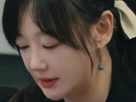 薛佳凝囤2公斤黄金狂赚270万,男演员朋友卖早亏千万#薛佳凝