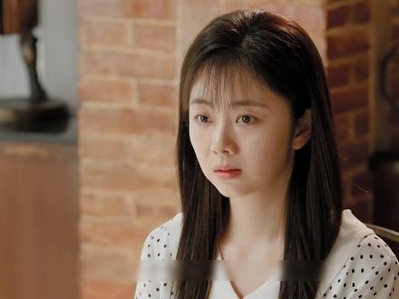 谭松韵王劲松新剧《我的山与海》:方婉之记录下了他与韩爽的所有谈话 并且在大会上揭露韩宾的所有罪行 却不料被父亲误会于是便离家出走来到深圳打拼 #我的山与海 #我的山与海先天事业批圣剧