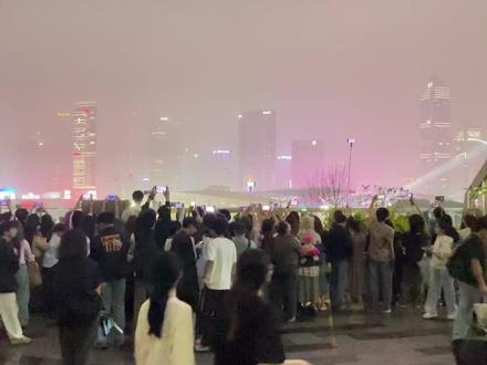 薛之谦广州演唱会,号召力太强大了 #薛之谦 #谢霆锋