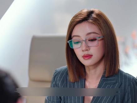 全项目盈利唯独收购天火亏损,裴谦直接乐开花 #电视剧年少有为 #电视剧年少有为 #春节最适合看年少有为