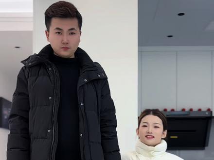 最近因为各种问题我两闹点小情绪, 让大家的担心了 #情侣#上热门 @常可乐