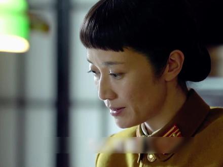 《伪装者》精讲39: 兄弟俩在里表演“吵架”,忽悠“桂姨”变身“孤狼”#伪装者 #谍战剧 #靳东 #青年创作者成长计划 #好剧推荐