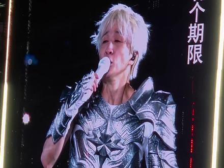 原本不属于四巡的《演员》
老薛直接送#薛之谦 #演员 #演唱会 #万兽之王