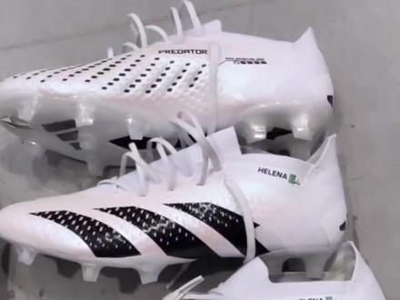 猎鹰23代Predator Accuracy开始让球员上脚了!#发射足球