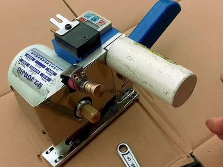 俊久断布机拆刀视频,安装视频#五金工具 断布机切割机电剪刀裁布机