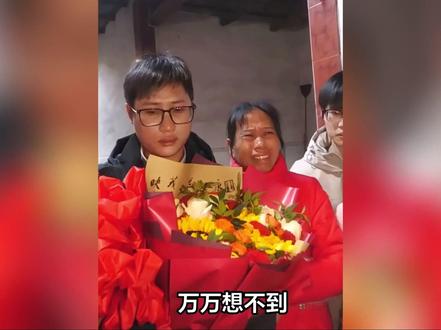 万万想不到,梁志辉是第一个认亲后一个星期就开始直播带货的。