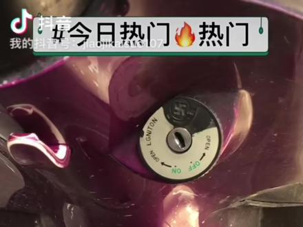 小仙女在家跟狗狗玩,结果被锁住了,我叫她拍照给我看看是啥锁,一直再哭半天都讲不清楚,只要是锁我们都能开.开锁就找隆昌叫鸡开锁.#隆昌 #隆昌同城网 #隆昌开锁#隆昌叫鸡开锁