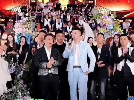 #狗蛋#木森和五虎的感情,懂得都懂@木森(卷土重来) @李狗蛋❗️木家户外 @木家强子💪 @阿斌❗️【一身正气】 @哲哲❗️《砥砺前行》 @飞仔(平安健康) #木森和五虎的感情,懂得都懂