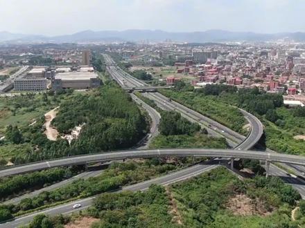 盘点国庆最容易堵车的10条高速公路路段,看看你在哪里堵过车?#交通 #高速公路 #堵车 #高速塞车 #国庆堵车场面