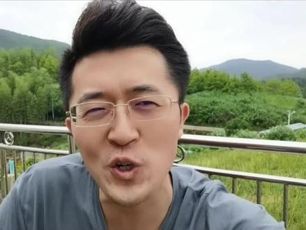 领导问你觉得某人怎么样,该如何正确回应?才能避免祸从口出!#高情商 #人生感悟 #人情世故 #说话技巧 #人性 #职场 #社交 #为人处世