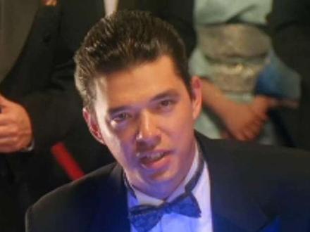 我要验牌,给我擦皮鞋!特异功能赌局名场面! #闲蛋电影 #赌侠2之上海滩赌圣 #奇幻 #抖音精选 #青年创作者成长计划