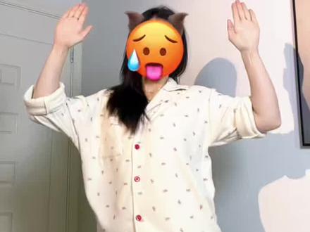 这舞有点帅,喊上你的爱播给你跳#复仇摇#舞蹈教程#一学就会系列 @抖音小助手 #卡点舞