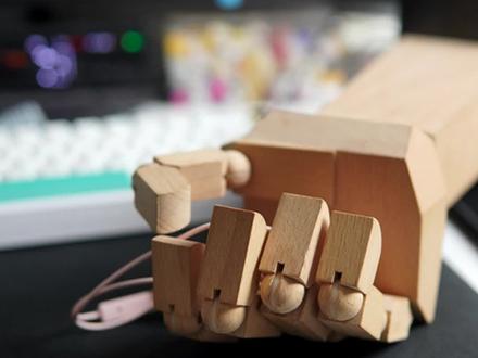 入门级游戏耳机,却还有小金标加持