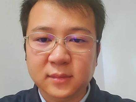 #仪表人 抖音上总看别人嘚嘚,这次自己也嘚嘚几句。这是去年骑电动车摔了一跤后,在家养伤期间,杜老师找我录的一个小视频,目的是辅助学弟学妹们选专业。我看看反响如何,我要不要当个聊天主播??