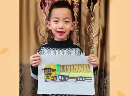 秀才读字读半边的山德卡半挂车,估计拉的不是普通木板哦!
#画画其实很简单 #圆珠笔画#零基础#一年级#绘画