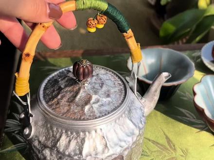 可以给我看看你的茶壶茶杯吗 #喝茶🍵 #小物件 #老式铝壶